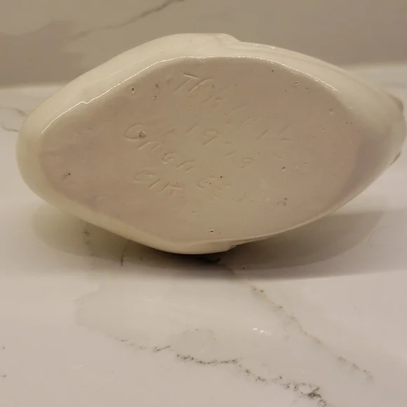 PORCELAIN Ceramic Swan white trinket holder 4"h x 5"w - Picture 8 of 9